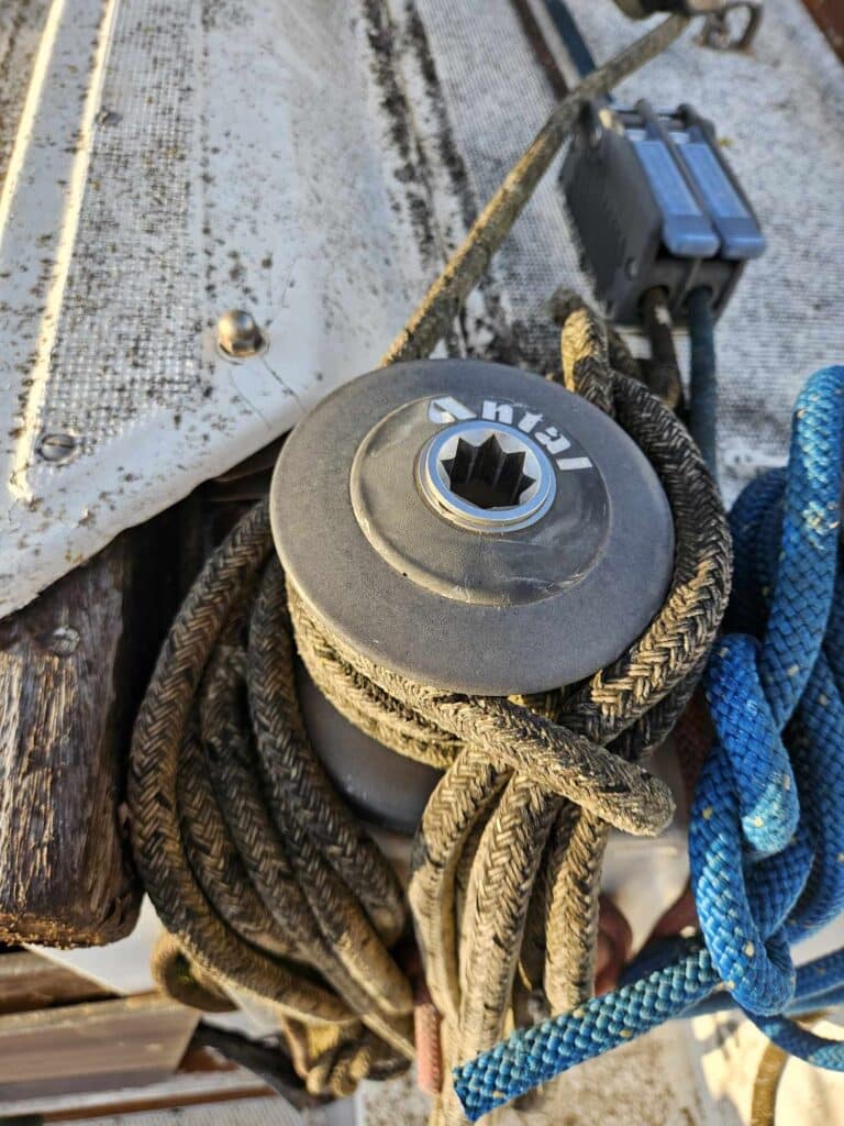 Winch Antal 12