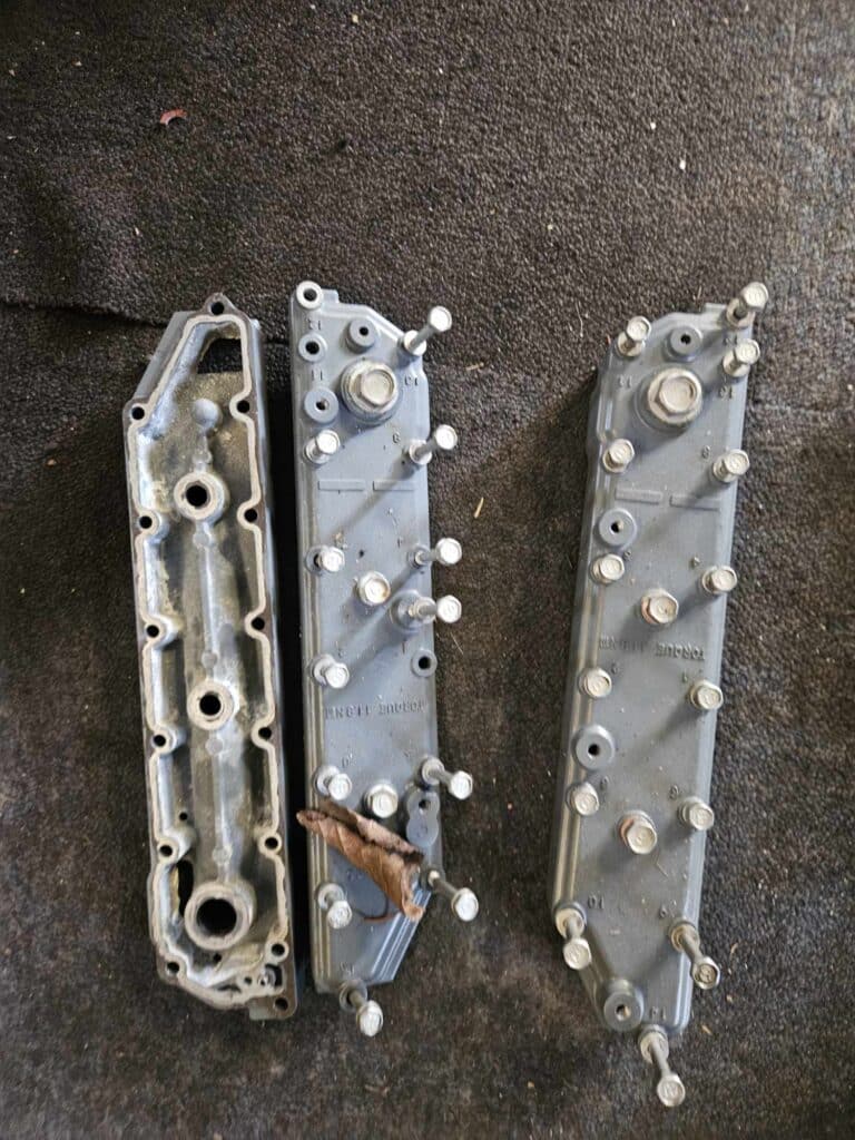 Couvercle échappement carter F250 AETX
