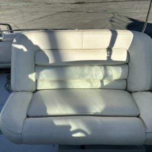 Four Winns Cruiser 325 