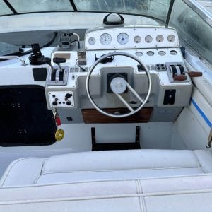 Four Winns Cruiser 325 