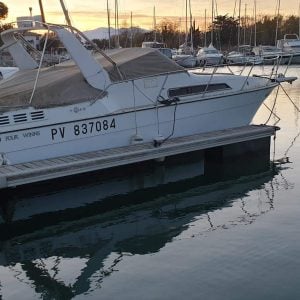 Four Winns Cruiser 325 