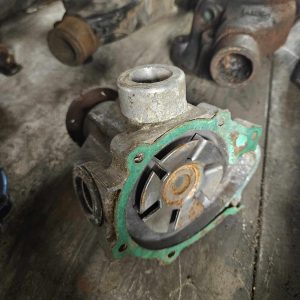 Pompe à eau Volvo 230A