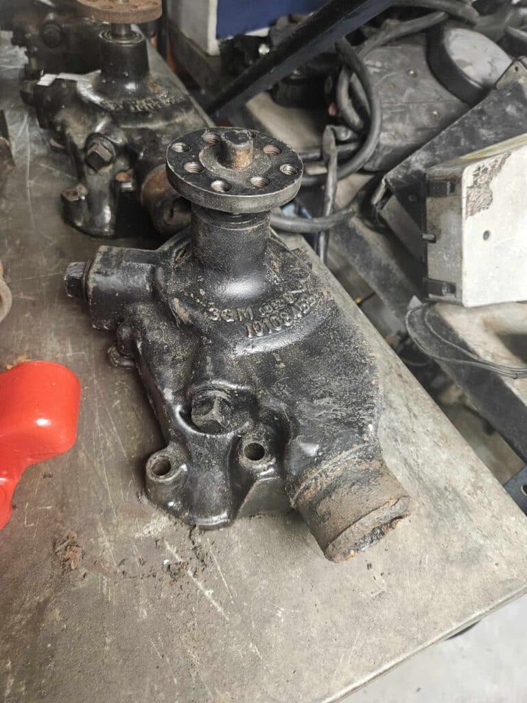 Pompe à eau Mercruiser 4,3L