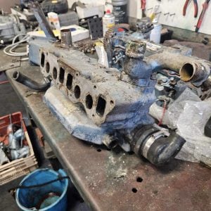 Caractéristiques du moteur d’occasion :  Type de pièce : échangeur eau douce  Marque : Perkins  Modèle : M50  Puissance : 50cv  Carburant : Diesel  Cylindré : 4 cylindres  A savoir : Échangeur eau douce perkins prima M50 diesel en vente en bon état. Possibilité d’envoi à l’international. Prix moteur = 1 000€ / pièce Vous êtes intéressé par ce moteur ? Contactez-nous.