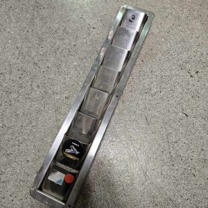 Grille de ventilation 8 fentes inox