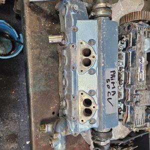 Caractéristiques du moteur d’occasion : Type de pièce : échangeur eau douce Marque : Perkins Modèle : M50 Puissance : 50cv Carburant : Diesel Cylindré : 4 cylindres A savoir : Échangeur eau douce perkins prima M50 diesel en vente en bon état. Possibilité d’envoi à l’international. Prix moteur = 1 000€ / pièce Vous êtes intéressé par ce moteur ? Contactez-nous.