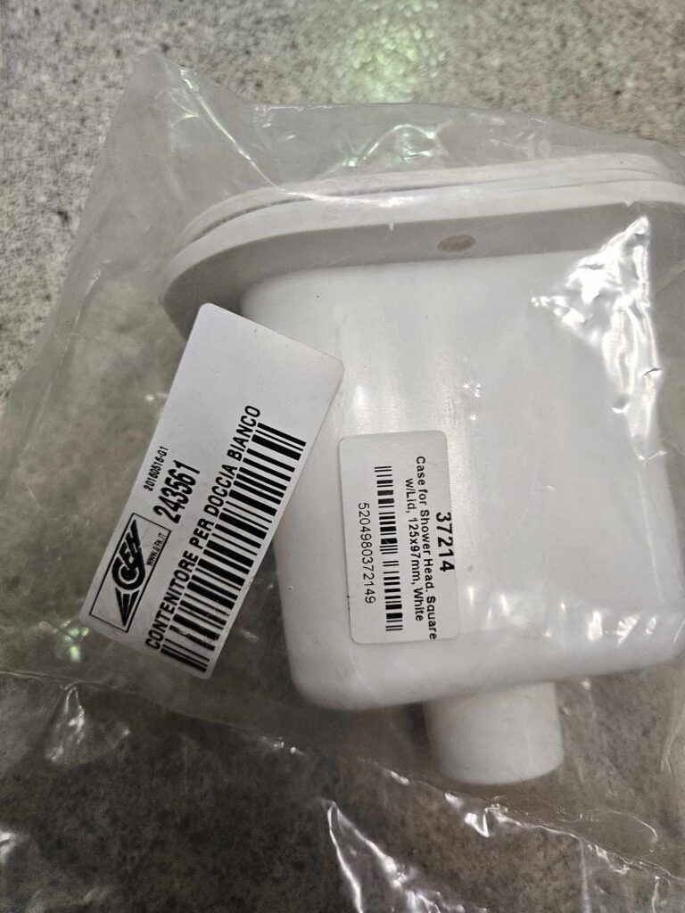 Étui blanc pour pommeau de douche