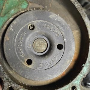 Pompe à eau Volvo 230A