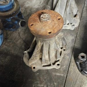 Pompe à eau Volvo 230A