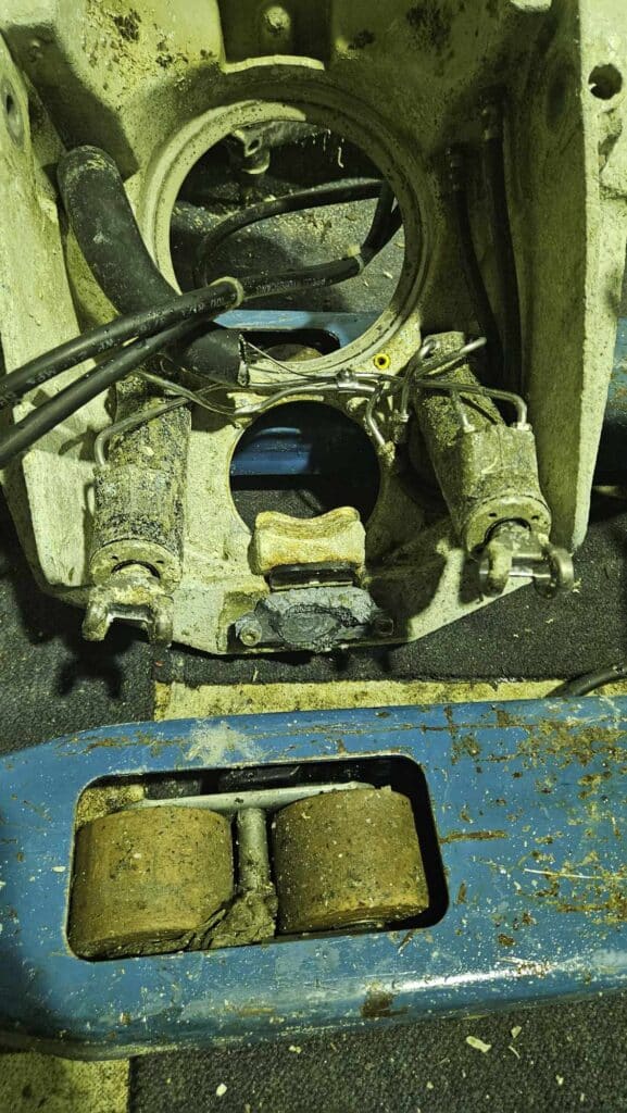 Vérin de platine 290 dp - sp Volvo Penta