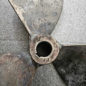 Hélice bronze 3 pales 16x13 France Helices