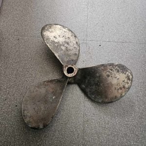 Hélice bronze 3 pales 16x13 France Helices
