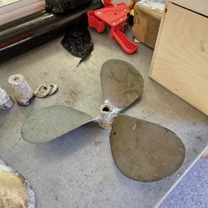 Hélice bronze 3 pales 9RH50