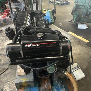 Moteur Mercruiser diesel 220cv 4,2L