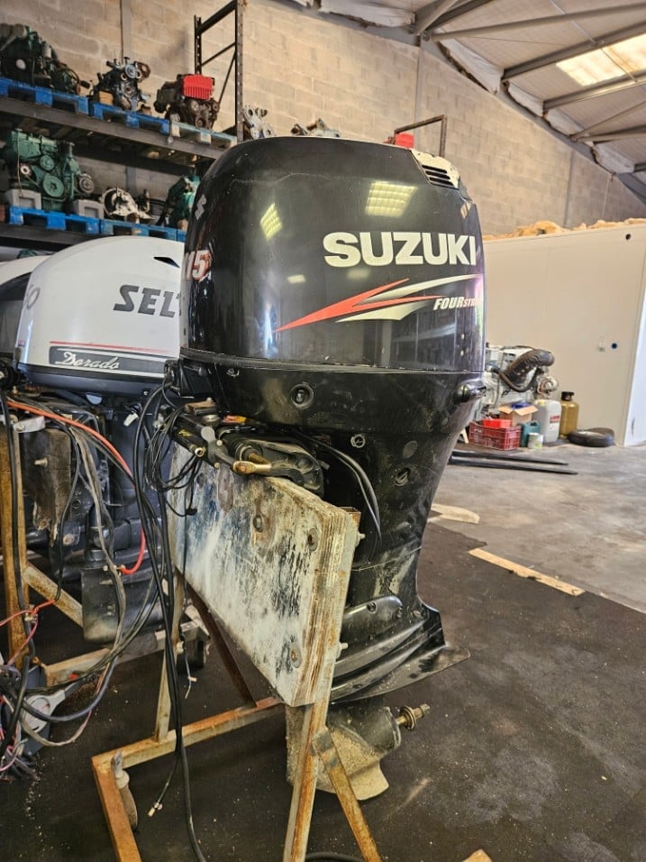 Motore Suzuki 115 tempi da 4 cv
