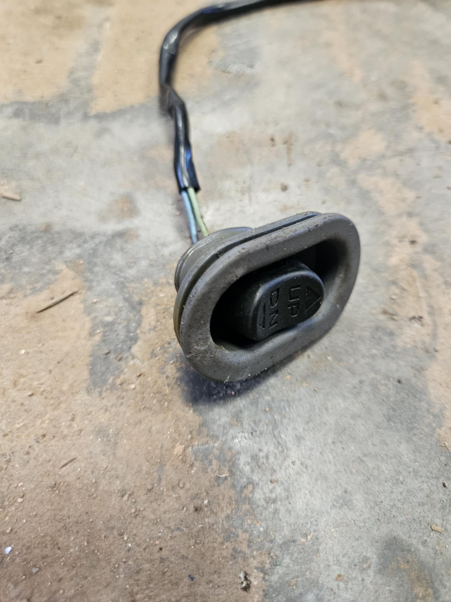 Bouton de trim Honda BF50
