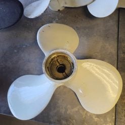 Hélice evinrude 8.25x8.5 alu 9.5cv