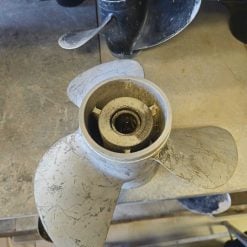 Hélice yamaha 13x19 KL 115cv