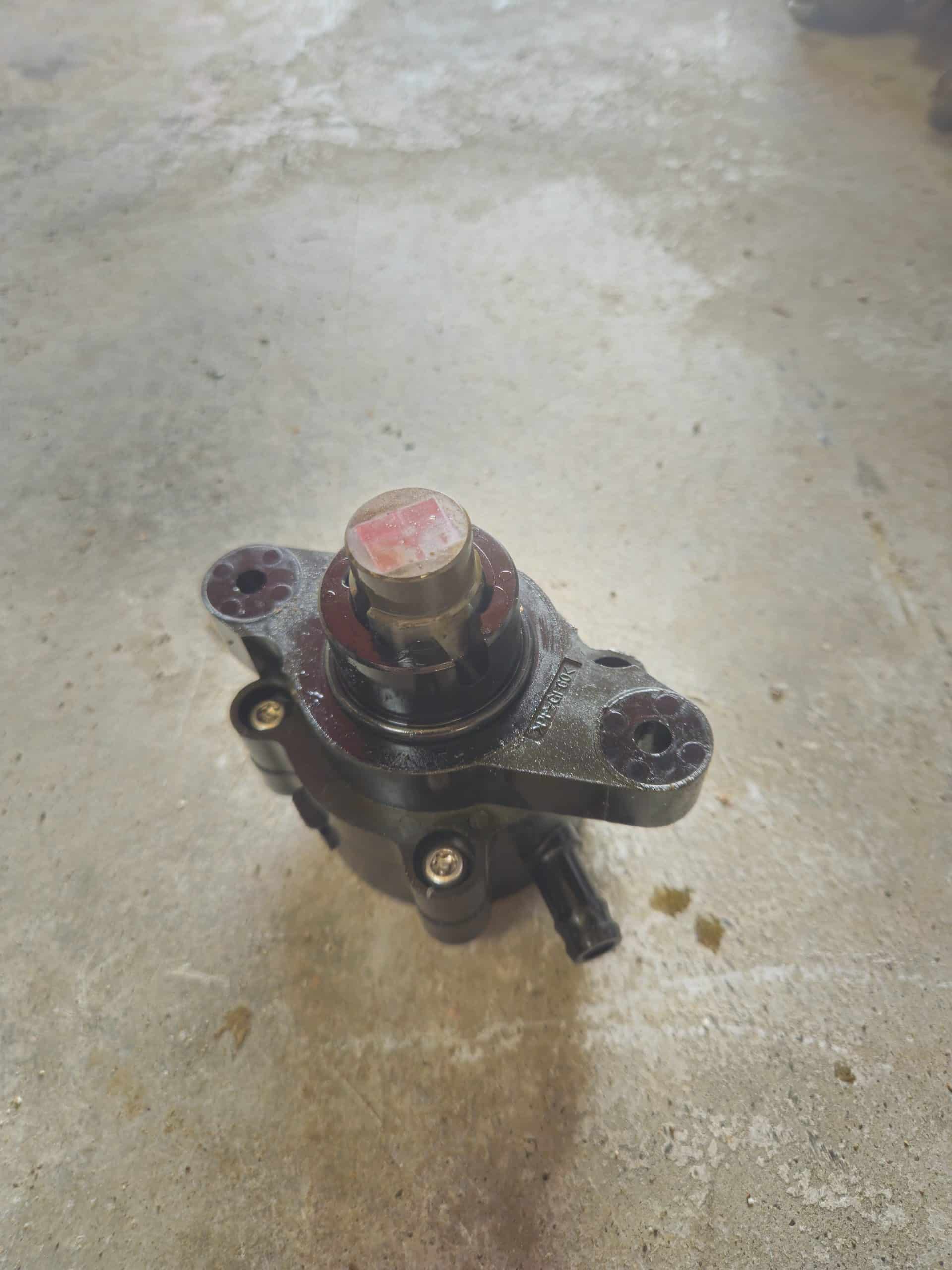 Pompe essence BF150 Honda