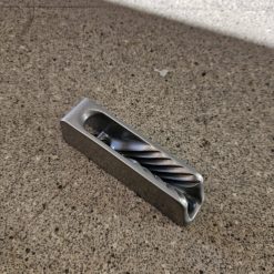 Taquet coinceur avec guide cable 11cm