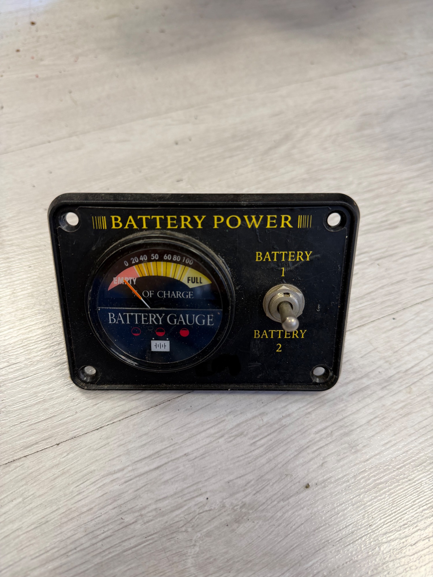 Bouton Battery Power pour 2 batteries d’occasion