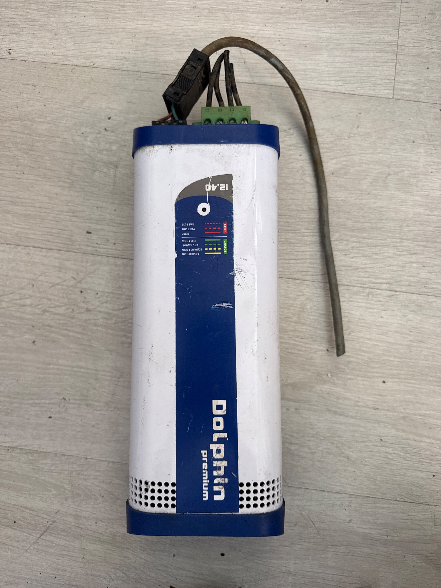Dolphin Premium 12,40 occasion bon état