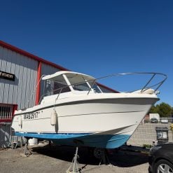 Beneteau Antares 600 avec Yamaha F80 injection