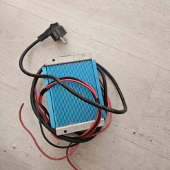 Chargeur Tecsup Micro-Tec 12 V 10 A d’occasion