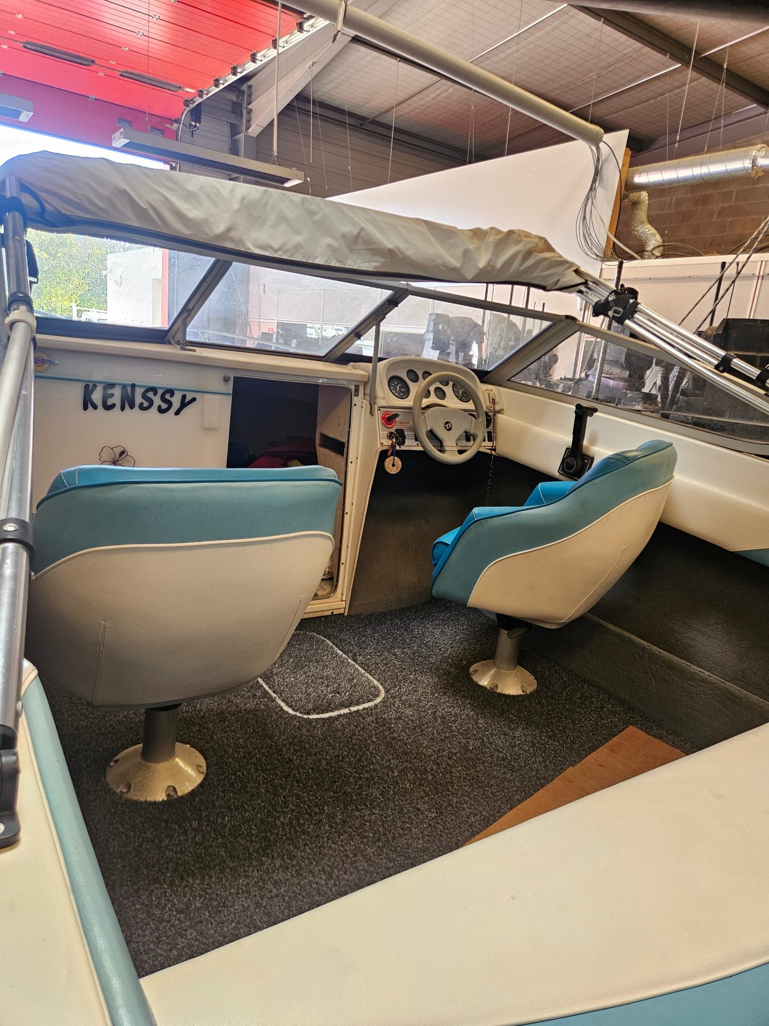 Bateau Allamerican 190 Nauti Hall 5,79 m avec remorque